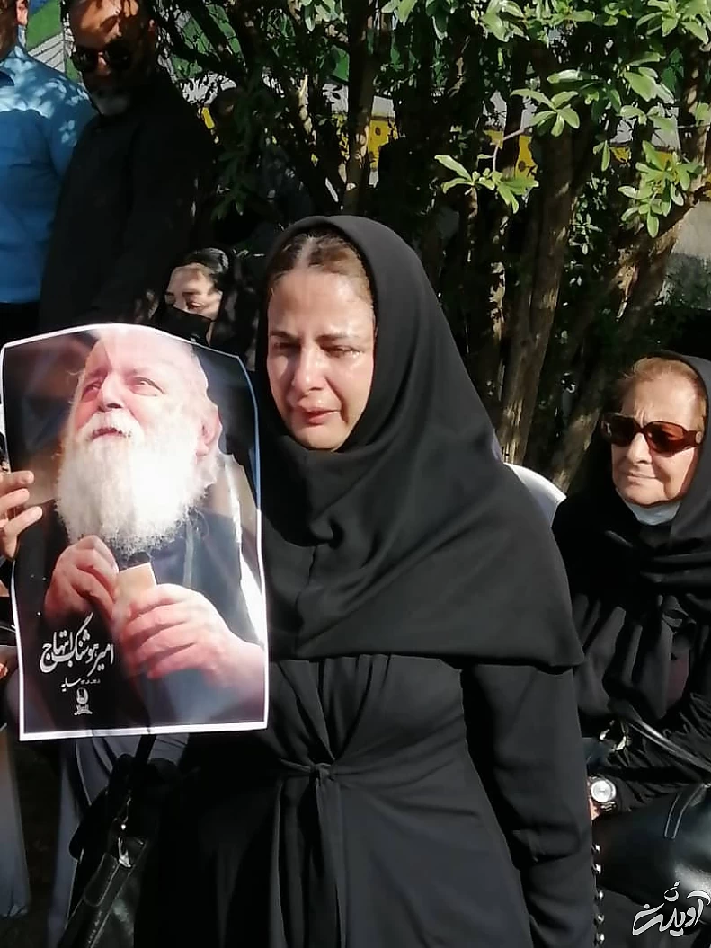 هوشنگ ابتهاج